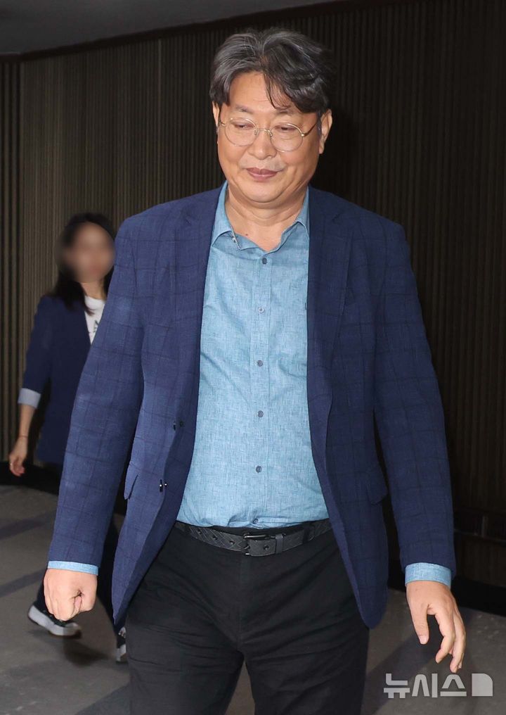 이춘석 의원, 주식 차명 거래 의혹으로 더불어민주당 탈당 및 법사위원장 사임