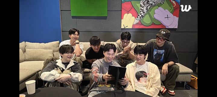 <b>하이브</b>, 올해 <b>2분기</b> <b>매출</b> 7056억…"해당 <b>분기</b> 역대 최고"