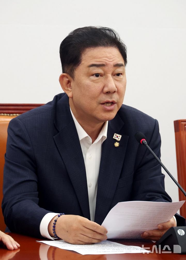김병기, "노란봉투법·상법 수정안은 꼼수…응할 생각 없어"