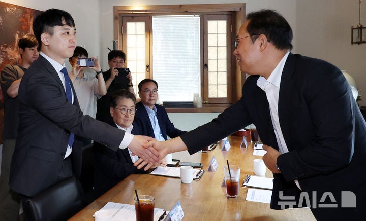 '<b>입영연기</b>' 허용한 복지부…사직 <b>전공의</b> 복귀 탄력받을까