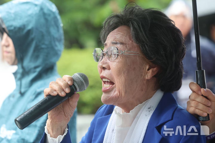 발언하는 <b>이용수 할머니</b>
