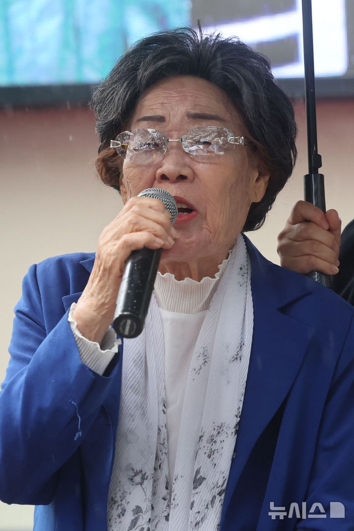 발언하는 <b>이용수 할머니</b>