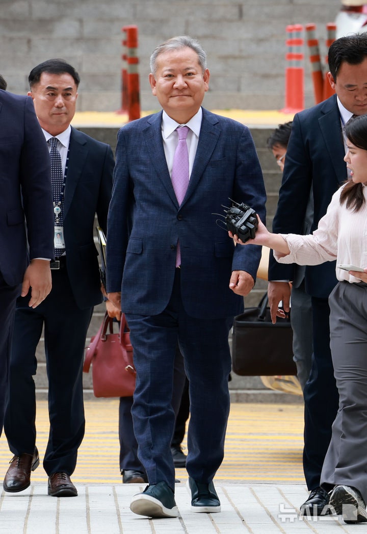 내란특검, <b>이상민 구속 기소</b>…"尹 국헌문란 가담, 단전·단수 지시"