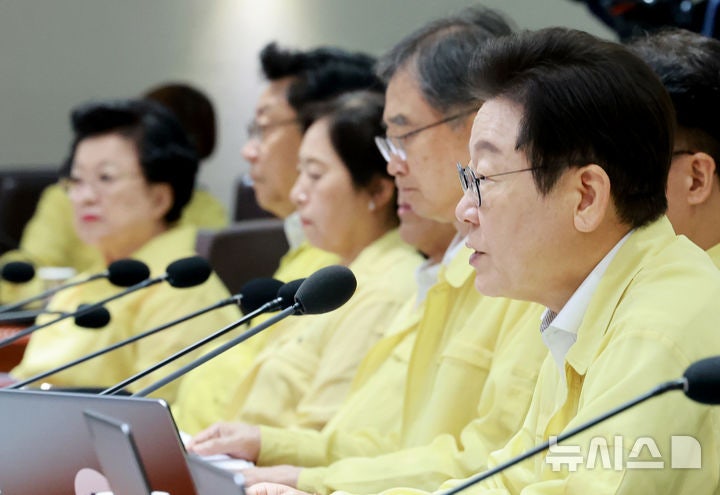이 <b>대통령</b>, '<b>케데헌</b>' 감독 메기 강 만난다…"현장 목소리, 정책으로"