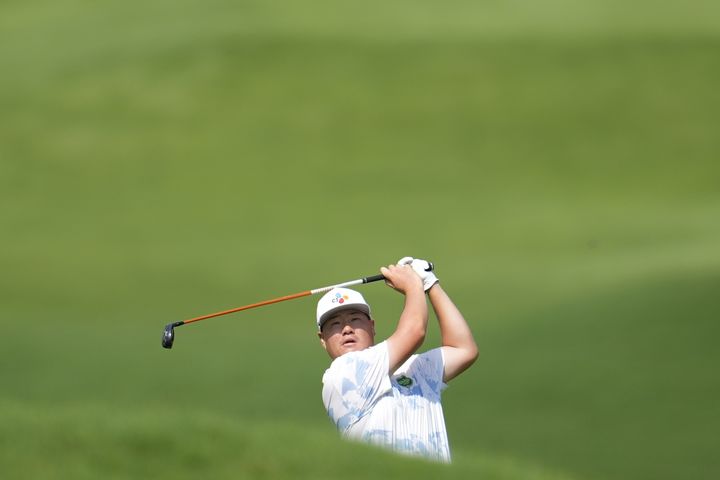 <b>임성재</b>, PGA '투어 <b>챔피언십</b>' 첫날 공동 17위…선두와 7타 차