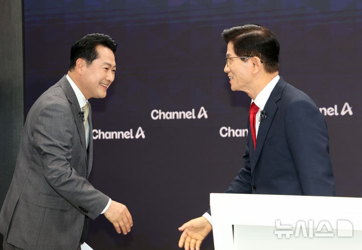 <b>당</b> 통합 두고 엇갈린 <b>김문수</b>·<b>장동혁</b>…친한계는 金에 무게