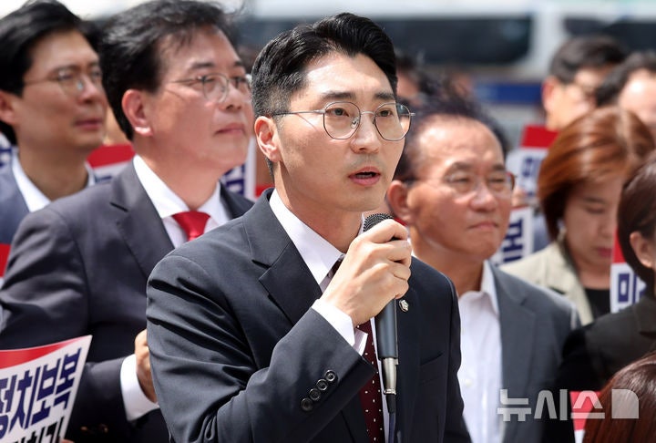 <b>장동혁</b>, 당 대표 비서실장에 '80년대생 초선' <b>박준태 임명</b>