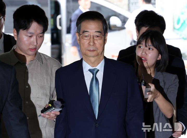 '내란 방조' <b>한덕수 구속 심사</b> 시작…특검 "증거인멸 우려 강조"