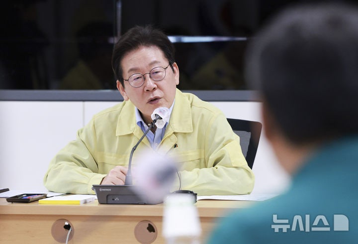 李대통령 "<b>강릉</b> 가뭄 <b>재난사태 선포</b>, 국가소방동원령 발령" 지시