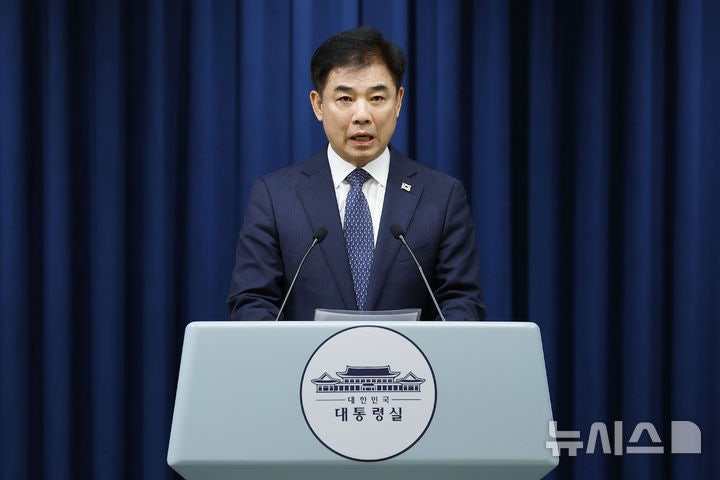 <b>이 대통령</b>, 오는 8일 여야 지도부 오찬…<b>장동혁</b>과 단독 회담도