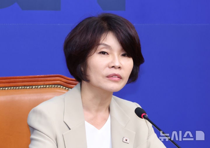 당정 "<b>검찰</b>청 폐지…중수청 '행안부'·공소청 '법무부' 산하로"