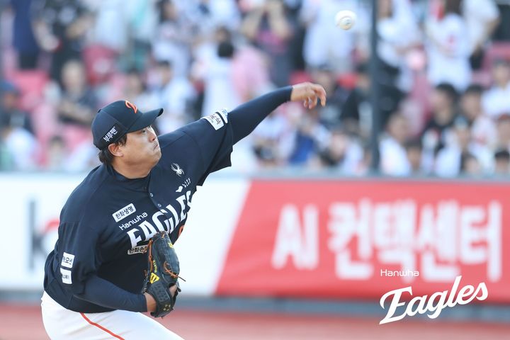 '<b>류현진</b> 8승' <b>한화</b>, '5실책' <b>롯데</b> 13-0 완파하고 5연패 빠뜨려