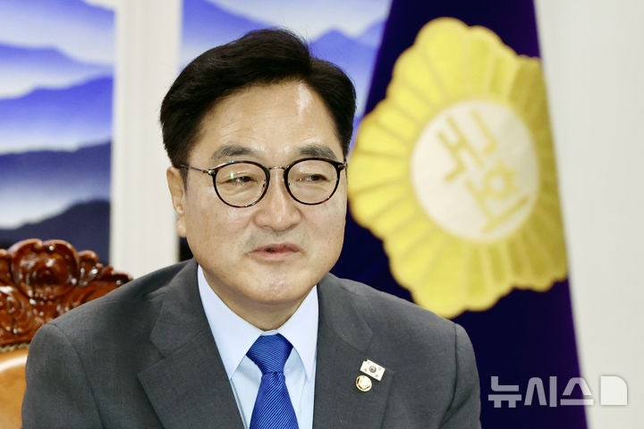 발언하는 <b>우원식 의장</b>
