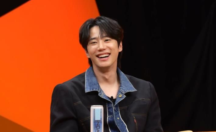 <b>이준영</b>, 아이유 때문에 전 국민에게 '뭇매'