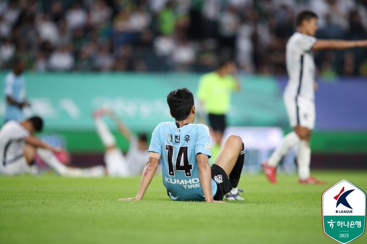 K리그1 1위 <b>전북</b>, 2위 <b>김천</b>에 덜미…대전은 대구 <b>격파</b>(종합)