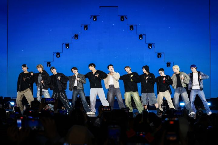 '<b>세븐틴 더 시티 LA</b>', 1년 만에 돌아온다…숙소·랜드마크·팝업 경험