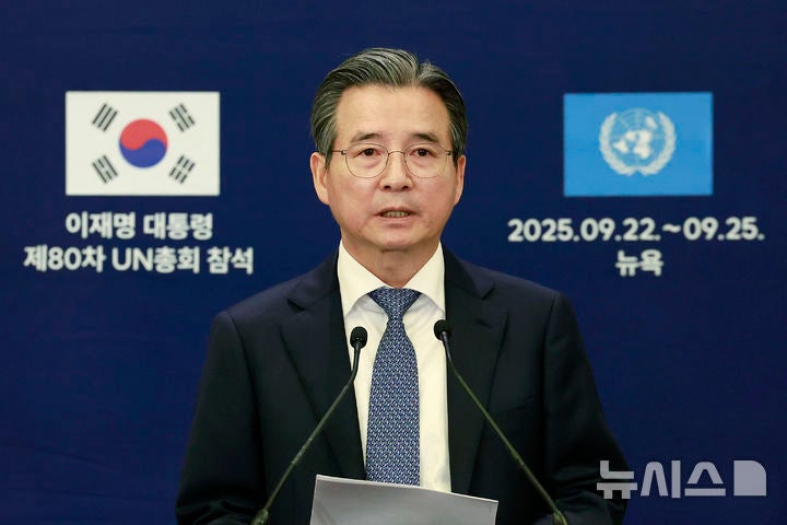 이 <b>대통령</b>, 美 재무장관 만나 "관세 협상, 양국 이익 부합해야"