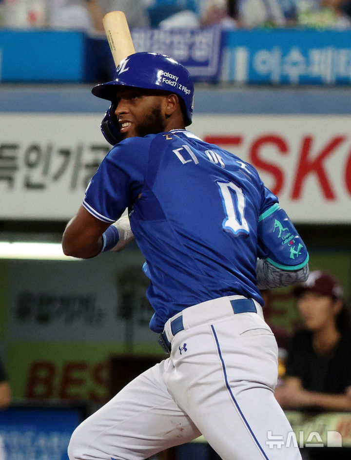 '147타점' <b>삼성 디아즈</b>, 박병호 넘고 KBO 한 시즌 최다 타점 <b>신기록</b>(종합...