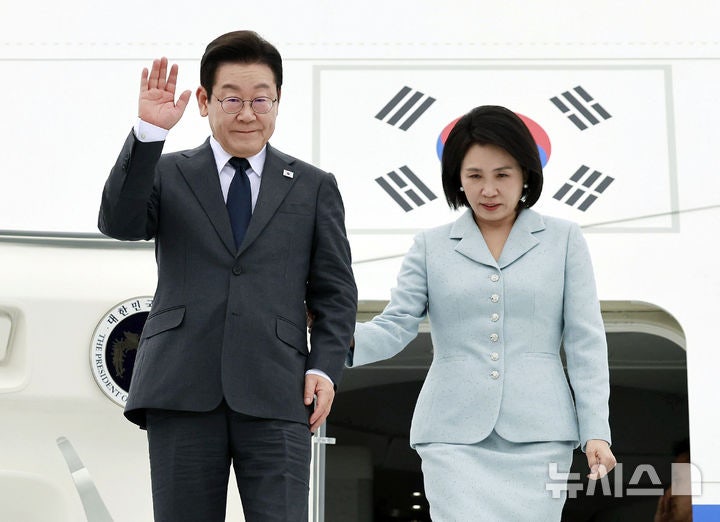 이 <b>대통령</b>, 3박5일 美 유엔총회 일정 마무리…귀국길 올라
