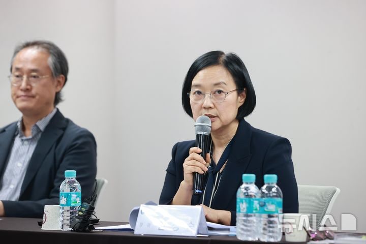 인뱅 3사, 소진공 <b>정책자금</b> 취급한다…'금융지원위' 개최