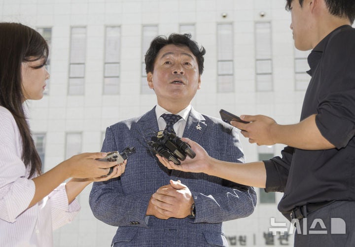 '<b>라임</b> 금품수수 의혹' <b>기동민</b>·이수진 등 4명, 1심서 <b>무죄</b>