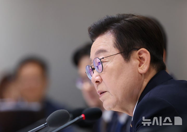 이 대통령 "각 부처, 중요 시스템 전부 점검해 다음 주까지 보고하라"