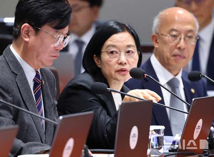 한성숙 장관, 전산망 먹통에 "재발 않도록 시스템 점검"