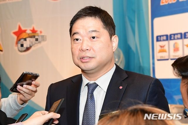 <b>현주엽</b>, <b>갑질 의혹</b> 벗나…'실화탐사대'에 일부 <b>승소</b>