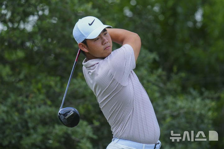 <b>김주형</b>, PGA <b>샌더슨 팜스</b> 챔피언십 2R 공동 5위…선두와 3타 차
