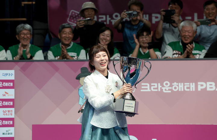 '당구 여제' <b>김가영</b>, 한가위 우승 축포…<b>통산 17승</b> 달성