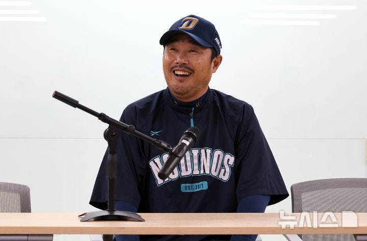WC <b>1차전</b> 각오 말하는 <b>NC</b> 이호준 감독