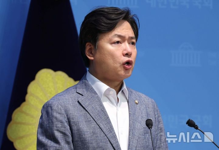 與, <b>장동혁 명예훼손</b> 혐의 <b>고발</b>…"'李 48시간 거짓말', 허위 사실"