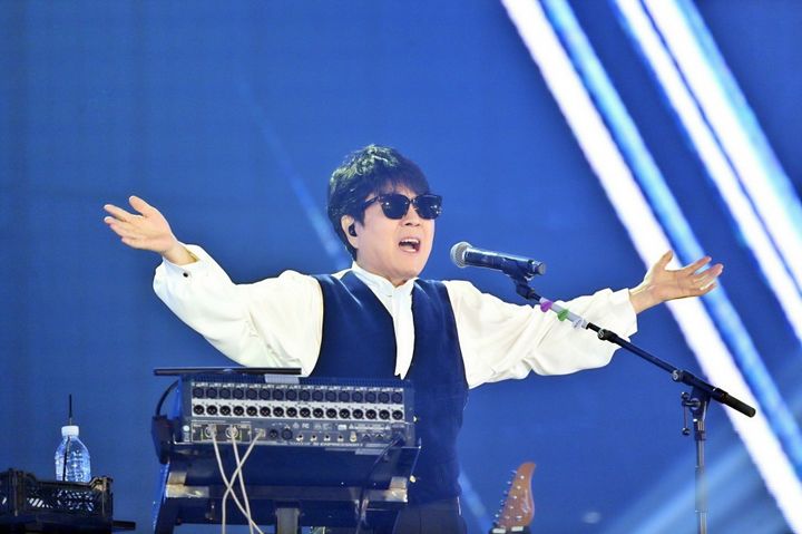 역시 '가왕'…<b>조용필</b> <b>콘서트</b>, 시청률 15.7%로 <b>추석</b> 1위