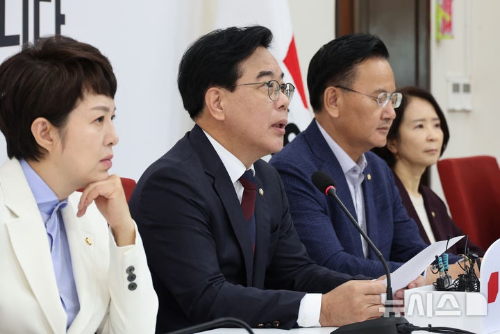 송언석 "<b>김현지</b>, 국정감사 산림청장 인사·백현동 비리 <b>증인</b> 출석해야"