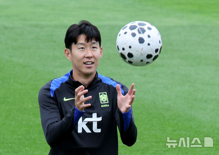 <b>회복 훈련</b>하는 <b>손흥민</b>