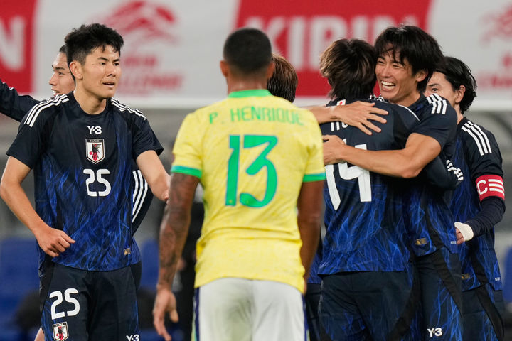 <b>일본</b> 축구, 홍명보호 5-0 완파한 <b>브라질</b>에 3-2 <b>역전승</b>