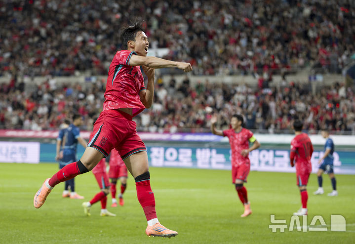브라질에 대패했던 한국, '남미 복병' <b>파라과이</b>엔 2-0 <b>완승</b>(종합)