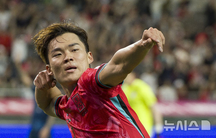 대한민국, <b>파라과이</b>에 2-0 <b>완승</b>[뉴시스Pic]