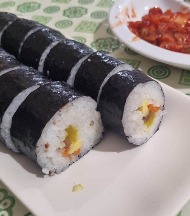 <b>탐라문화제</b> '<b>김밥</b> 바가지' <b>논란</b>…도 "다시는 이런 일 없도록" 사과