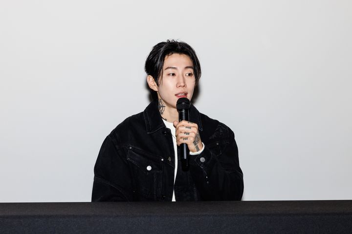<b>유방암 행사</b>서 '너의 몸몸몸매'…<b>박재범</b> "불쾌했다면 사과"