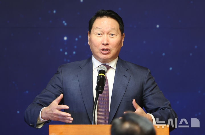 이혼소송 부담 줄인 <b>최태원</b>…방미 '광폭 행보'