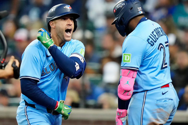 '<b>홈런</b> 5방' <b>토론토</b>, 13-4로 시애틀 완파하고 ALCS 첫 승