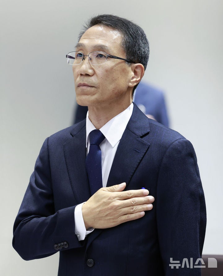 경찰청장 직대 "<b>캄보디아</b> 취업사기·감금 조직 끝까지 추적·검거"