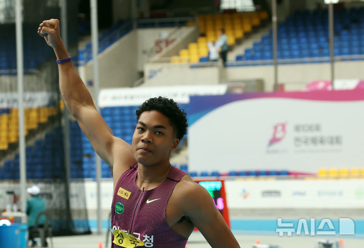 <b>나마디 조엘진</b>, 전국체전 2관왕…100m 이어 200m도 <b>우승</b>