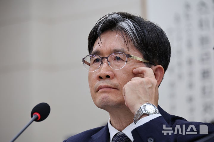 <b>오동운 공수처장</b> "채해병 사건 성실하게 수사…특검에 도움"