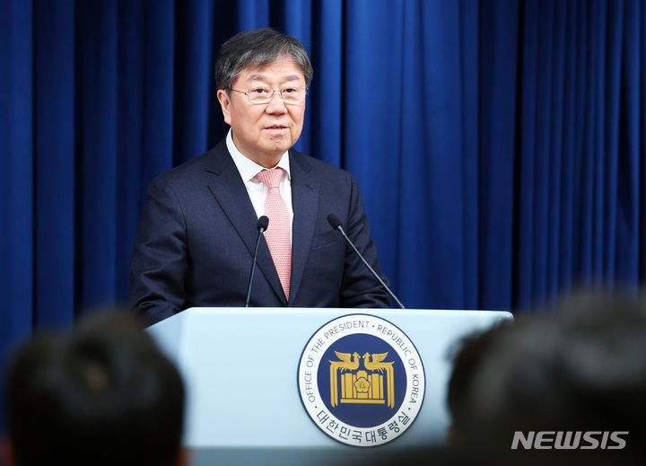 <b>해병특검</b>, 내일 <b>김대기</b> 전 <b>비서실장</b> 첫 소환…'이종섭 도피' 조사