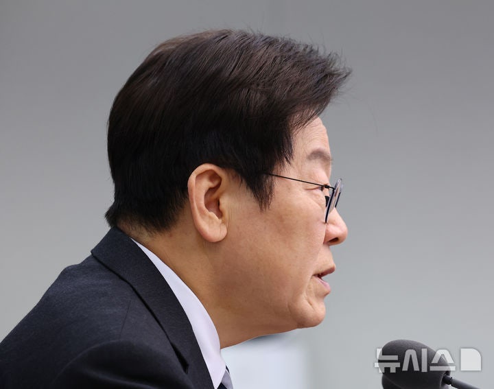 이 대통령, 오늘 1박2일 <b>아세안</b> 참석차 쿠알라룸푸르로 출국