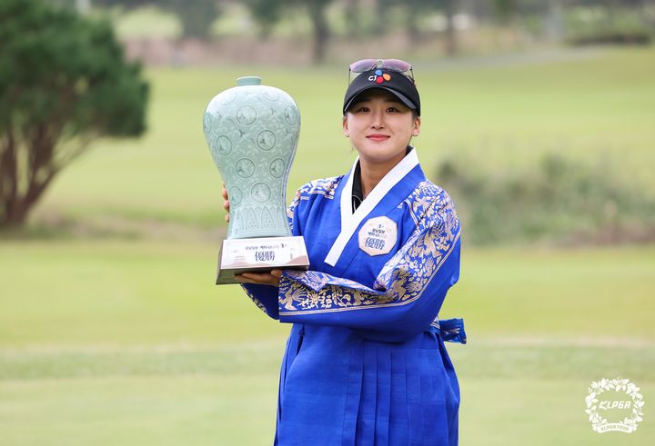 KLPGA 첫 우승한 중국 <b>리슈잉</b>, <b>세계랭킹</b> 138위로 도약