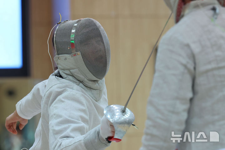 오상욱·구본길 등 <b>펜싱 국가대표</b>팀, 2025-2026 시즌 앞두고 <b>훈련</b> 돌입 ...