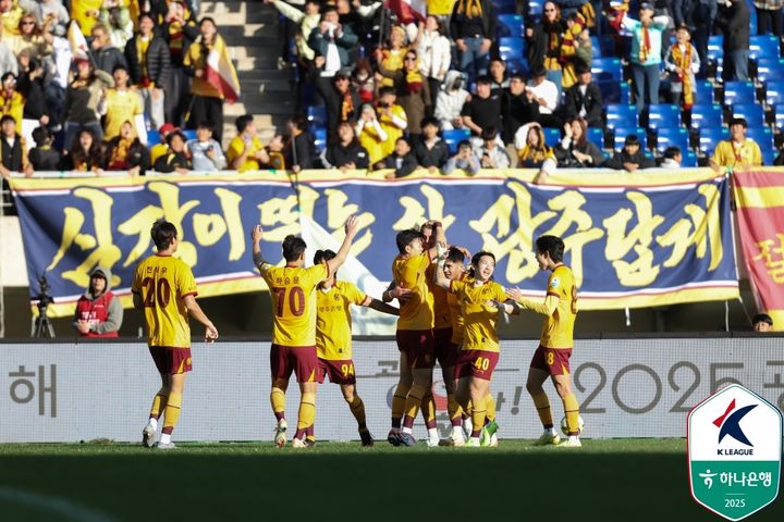 프로축구 <b>광주</b>, <b>제주</b>에 2-0 완승…K리그1 조기 잔류 청신호